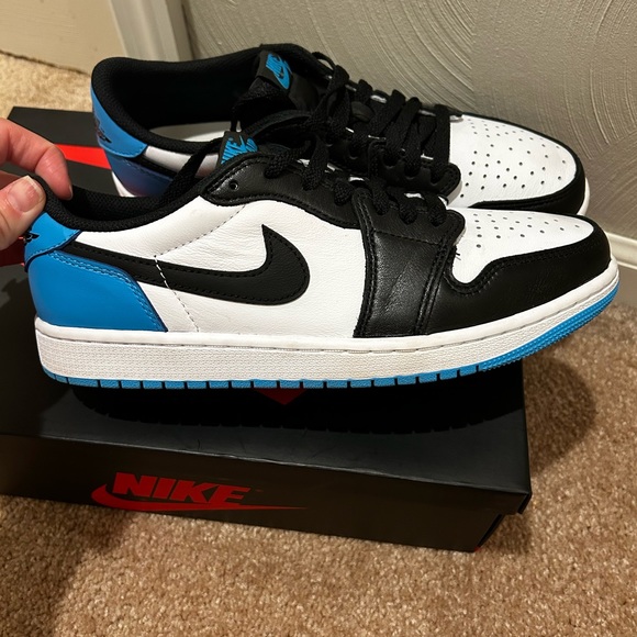 Air Jordan 1 Retro Low OG Obsidian - Picture 3 of 8